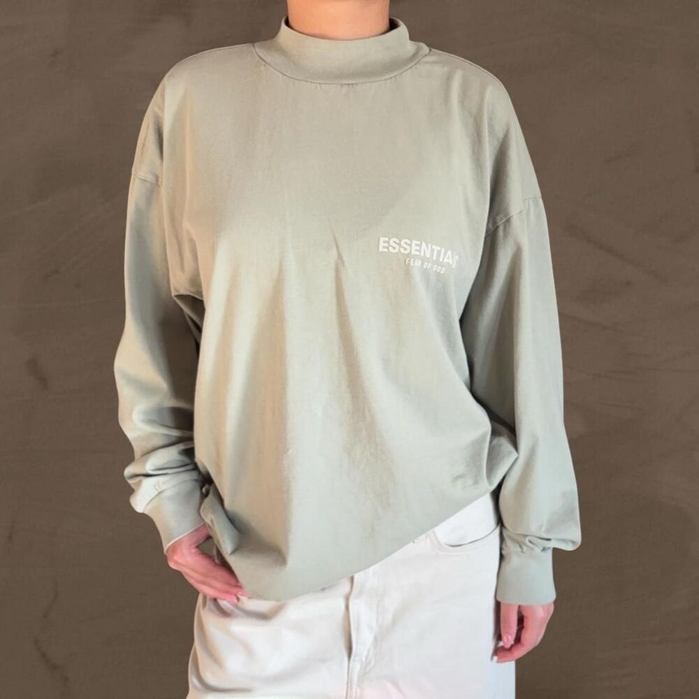 Essentials mock neck long sleeve pullover taupe size XS